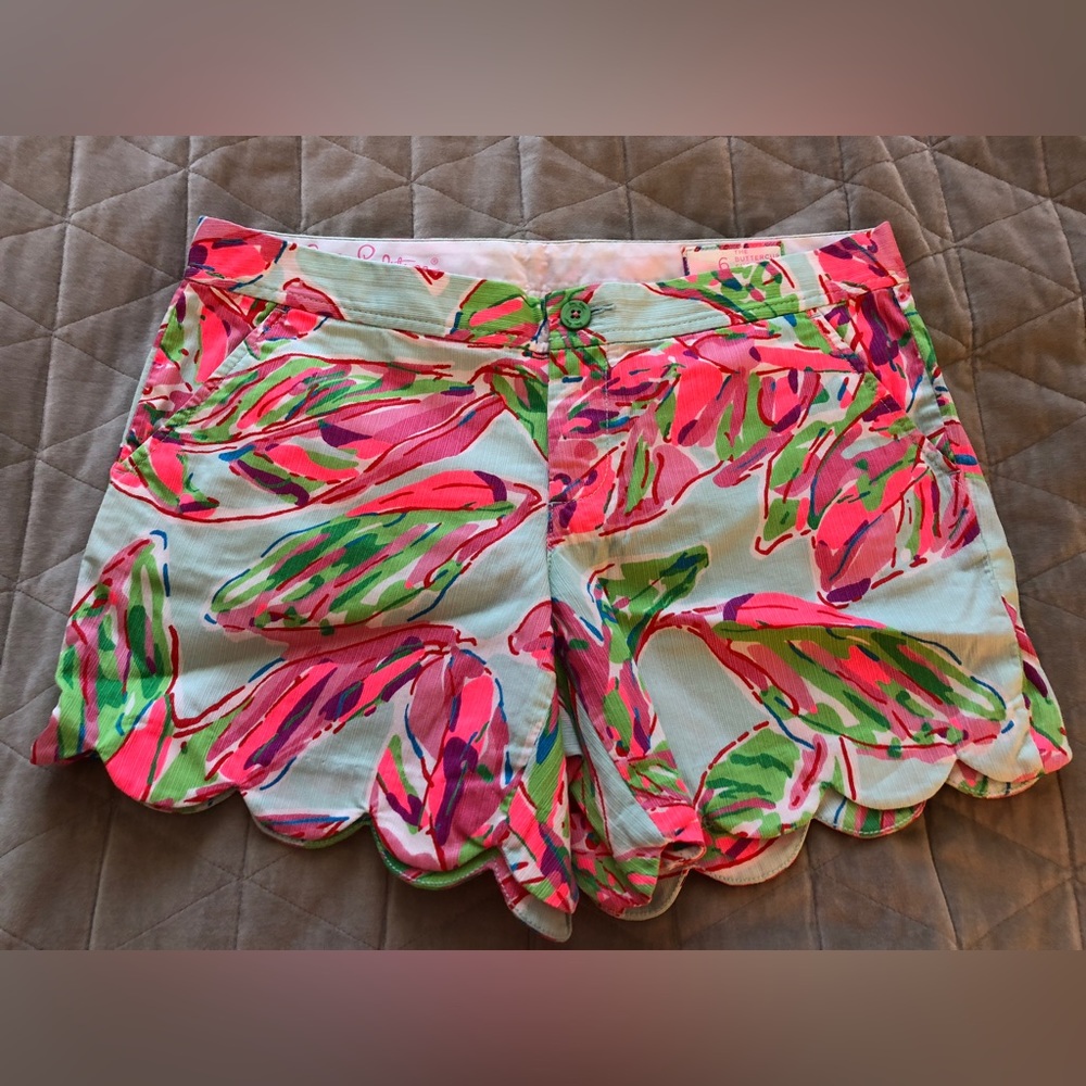 Lilly Pulitzer In The Vias Printed Buttercup Shorts in Size 6
